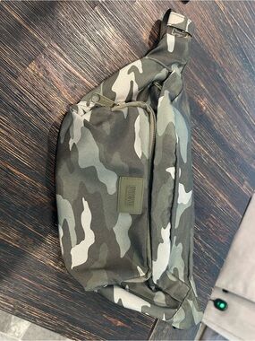 PINK Victoria's Secret Green Camo Sling Belt Bag